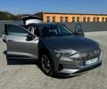 Серый Ауди E-Tron, объемом двигателя 0 л и пробегом 141 тыс. км за 27900 $, фото 2 на Automoto.ua