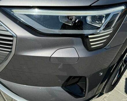 Серый Ауди E-Tron, объемом двигателя 0 л и пробегом 141 тыс. км за 27900 $, фото 58 на Automoto.ua