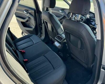 Серый Ауди E-Tron, объемом двигателя 0 л и пробегом 141 тыс. км за 27900 $, фото 63 на Automoto.ua