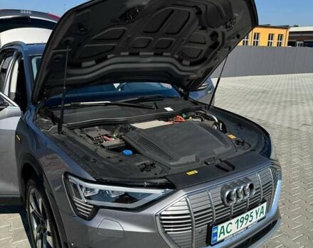 Серый Ауди E-Tron, объемом двигателя 0 л и пробегом 141 тыс. км за 27900 $, фото 13 на Automoto.ua