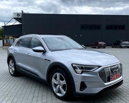 Сірий Ауді E-Tron, об'ємом двигуна 0 л та пробігом 91 тис. км за 26250 $, фото 5 на Automoto.ua
