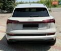 Сірий Ауді E-Tron, об'ємом двигуна 0 л та пробігом 88 тис. км за 34900 $, фото 15 на Automoto.ua