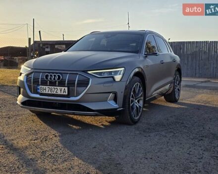 Серый Ауди E-Tron, объемом двигателя 0 л и пробегом 172 тыс. км за 30999 $, фото 9 на Automoto.ua