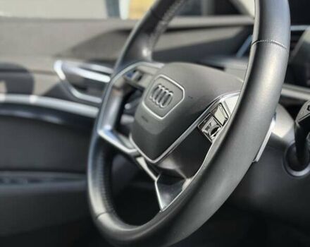 Сірий Ауді E-Tron, об'ємом двигуна 0 л та пробігом 84 тис. км за 26999 $, фото 17 на Automoto.ua