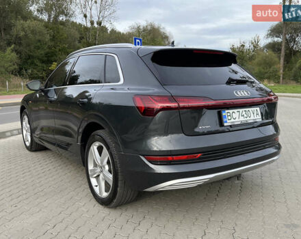 Сірий Ауді E-Tron, об'ємом двигуна 0 л та пробігом 42 тис. км за 34500 $, фото 6 на Automoto.ua
