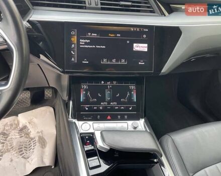 Серый Ауди E-Tron, объемом двигателя 0 л и пробегом 140 тыс. км за 22000 $, фото 13 на Automoto.ua