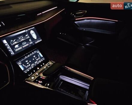 Серый Ауди E-Tron, объемом двигателя 0 л и пробегом 121 тыс. км за 27700 $, фото 46 на Automoto.ua