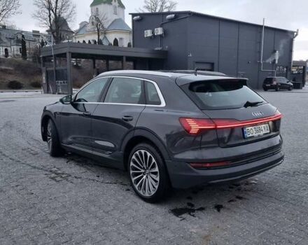 Сірий Ауді E-Tron, об'ємом двигуна 0 л та пробігом 98 тис. км за 30000 $, фото 7 на Automoto.ua