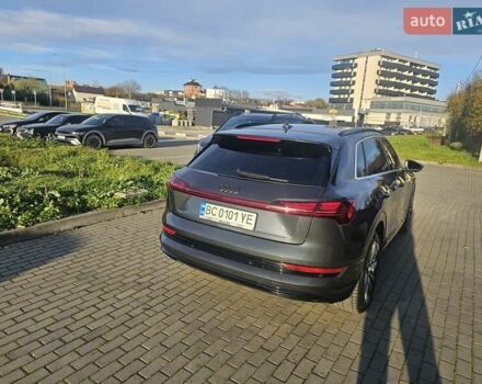 Сірий Ауді E-Tron, об'ємом двигуна 0 л та пробігом 128 тис. км за 24900 $, фото 7 на Automoto.ua