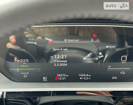 Серый Ауди E-Tron, объемом двигателя 0 л и пробегом 39 тыс. км за 46990 $, фото 34 на Automoto.ua