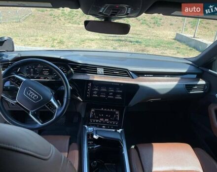Серый Ауди E-Tron, объемом двигателя 0 л и пробегом 97 тыс. км за 34500 $, фото 11 на Automoto.ua