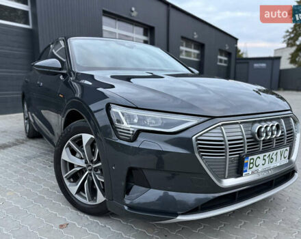 Сірий Ауді E-Tron, об'ємом двигуна 0 л та пробігом 190 тис. км за 26900 $, фото 3 на Automoto.ua