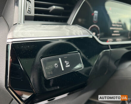 Сірий Ауді E-Tron, об'ємом двигуна 95 л та пробігом 65 тис. км за 33200 $, фото 23 на Automoto.ua