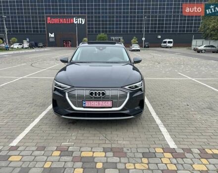 Сірий Ауді E-Tron, об'ємом двигуна 0 л та пробігом 59 тис. км за 28000 $, фото 1 на Automoto.ua