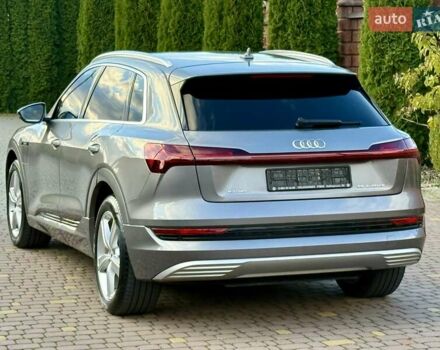 Ауді E-Tron 2019 у Рівному на Automoto.ua Сірий Ауді E-Tron, об'ємом двигуна 0 л та пробігом 139 тис. км за 26900 $, фото 24 на Automoto.ua