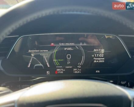 Серый Ауди E-Tron, объемом двигателя 0 л и пробегом 68 тыс. км за 31500 $, фото 11 на Automoto.ua