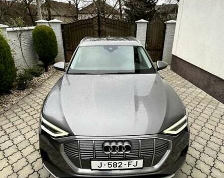 Серый Ауди E-Tron, объемом двигателя 0 л и пробегом 122 тыс. км за 27500 $, фото 7 на Automoto.ua