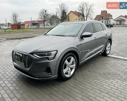 Ауди E-Tron 2019 в Снятине на Automoto.ua Серый Ауди E-Tron, объемом двигателя 0 л и пробегом 95 тыс. км за 28100 $, фото 7 на Automoto.ua