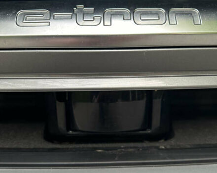 Серый Ауди E-Tron, объемом двигателя 0 л и пробегом 125 тыс. км за 36900 $, фото 14 на Automoto.ua