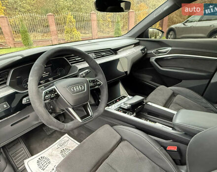 Серый Ауди E-Tron, объемом двигателя 0 л и пробегом 180 тыс. км за 26900 $, фото 19 на Automoto.ua