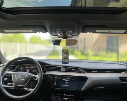 Сірий Ауді E-Tron, об'ємом двигуна 0 л та пробігом 69 тис. км за 33000 $, фото 15 на Automoto.ua