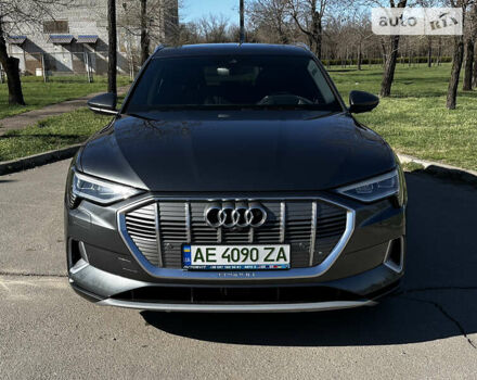 Сірий Ауді E-Tron, об'ємом двигуна 0 л та пробігом 43 тис. км за 43500 $, фото 1 на Automoto.ua