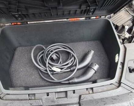 Серый Ауди E-Tron, объемом двигателя 0 л и пробегом 146 тыс. км за 21000 $, фото 29 на Automoto.ua