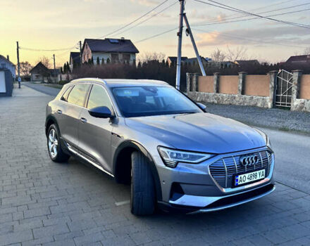 Серый Ауди E-Tron, объемом двигателя 0 л и пробегом 94 тыс. км за 33800 $, фото 31 на Automoto.ua