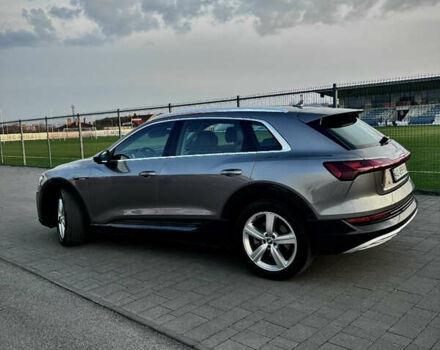 Серый Ауди E-Tron, объемом двигателя 0 л и пробегом 94 тыс. км за 33800 $, фото 8 на Automoto.ua
