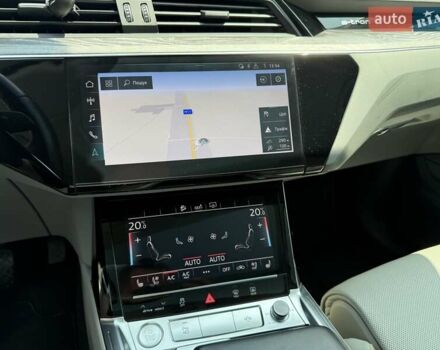 Сірий Ауді E-Tron, об'ємом двигуна 0 л та пробігом 88 тис. км за 34900 $, фото 30 на Automoto.ua