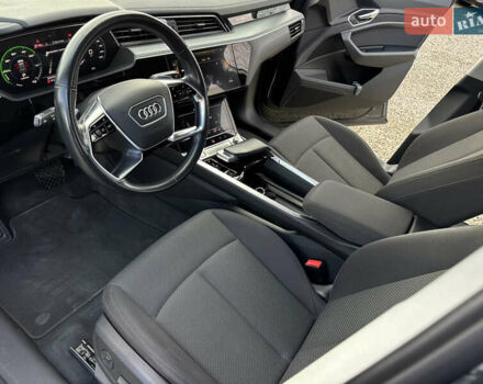 Серый Ауди E-Tron, объемом двигателя 0 л и пробегом 162 тыс. км за 20850 $, фото 25 на Automoto.ua