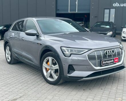 Серый Ауди E-Tron, объемом двигателя 0 л и пробегом 118 тыс. км за 31950 $, фото 12 на Automoto.ua