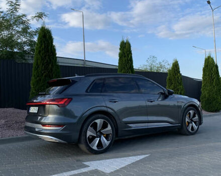 Серый Ауди E-Tron, объемом двигателя 0 л и пробегом 149 тыс. км за 27500 $, фото 5 на Automoto.ua