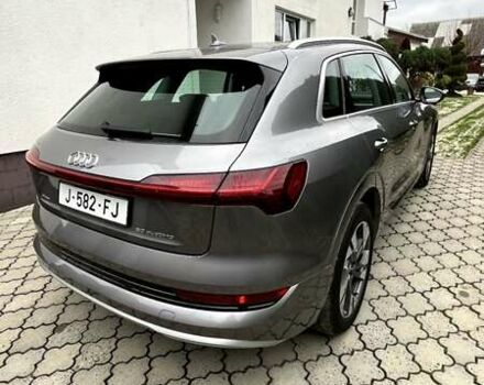 Серый Ауди E-Tron, объемом двигателя 0 л и пробегом 122 тыс. км за 27500 $, фото 3 на Automoto.ua