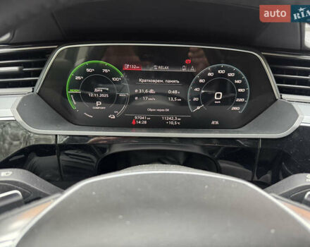 Серый Ауди E-Tron, объемом двигателя 0 л и пробегом 97 тыс. км за 23000 $, фото 11 на Automoto.ua