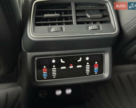 Сірий Ауді E-Tron, об'ємом двигуна 0 л та пробігом 69 тис. км за 32500 $, фото 21 на Automoto.ua