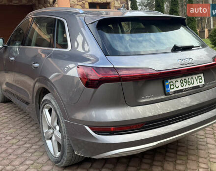 Серый Ауди E-Tron, объемом двигателя 0 л и пробегом 97 тыс. км за 23000 $, фото 5 на Automoto.ua