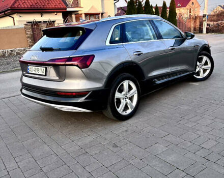 Серый Ауди E-Tron, объемом двигателя 0 л и пробегом 94 тыс. км за 33800 $, фото 29 на Automoto.ua