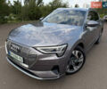 Сірий Ауді E-Tron, об'ємом двигуна 0 л та пробігом 61 тис. км за 24500 $, фото 8 на Automoto.ua