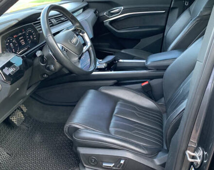 Серый Ауди E-Tron, объемом двигателя 0 л и пробегом 159 тыс. км за 25800 $, фото 33 на Automoto.ua