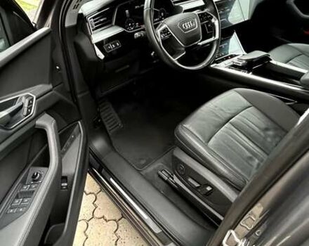 Серый Ауди E-Tron, объемом двигателя 0 л и пробегом 122 тыс. км за 27500 $, фото 10 на Automoto.ua