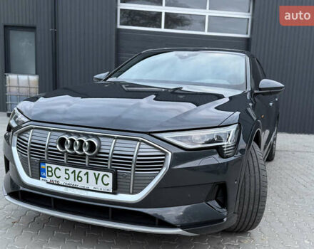 Сірий Ауді E-Tron, об'ємом двигуна 0 л та пробігом 190 тис. км за 26900 $, фото 7 на Automoto.ua