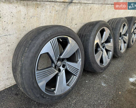 Сірий Ауді E-Tron, об'ємом двигуна 0 л та пробігом 86 тис. км за 31500 $, фото 22 на Automoto.ua