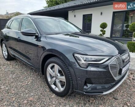 Серый Ауди E-Tron, объемом двигателя 0 л и пробегом 203 тыс. км за 19500 $, фото 1 на Automoto.ua