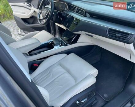Сірий Ауді E-Tron, об'ємом двигуна 0 л та пробігом 160 тис. км за 27000 $, фото 9 на Automoto.ua