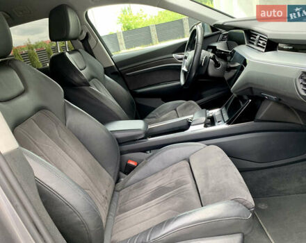 Ауді E-Tron 2019 у Дрогобичі на Automoto.ua Сірий Ауді E-Tron, об'ємом двигуна 0 л та пробігом 160 тис. км за 23500 $, фото 10 на Automoto.ua