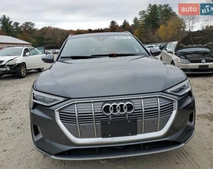 Серый Ауди E-Tron, объемом двигателя 0 л и пробегом 43 тыс. км за 9000 $, фото 4 на Automoto.ua