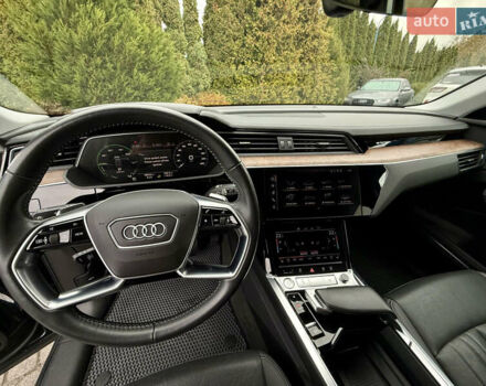Сірий Ауді E-Tron, об'ємом двигуна 0 л та пробігом 59 тис. км за 30500 $, фото 15 на Automoto.ua