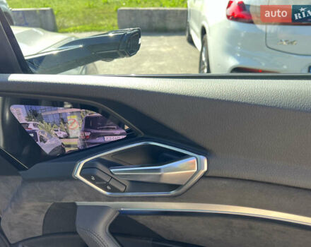 Серый Ауди E-Tron, объемом двигателя 0 л и пробегом 100 тыс. км за 35000 $, фото 5 на Automoto.ua