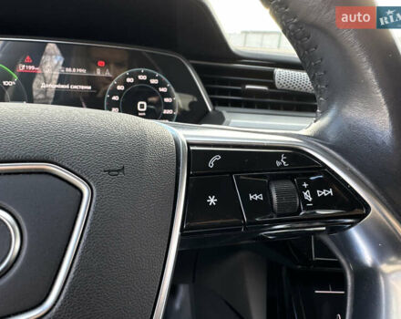 Серый Ауди E-Tron, объемом двигателя 0 л и пробегом 162 тыс. км за 20850 $, фото 37 на Automoto.ua